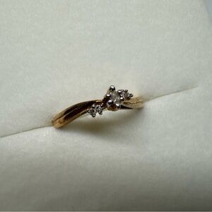 Vintage 10k Yellow Gold Five Diamond Engagement Ring Sz 6.75 Prong